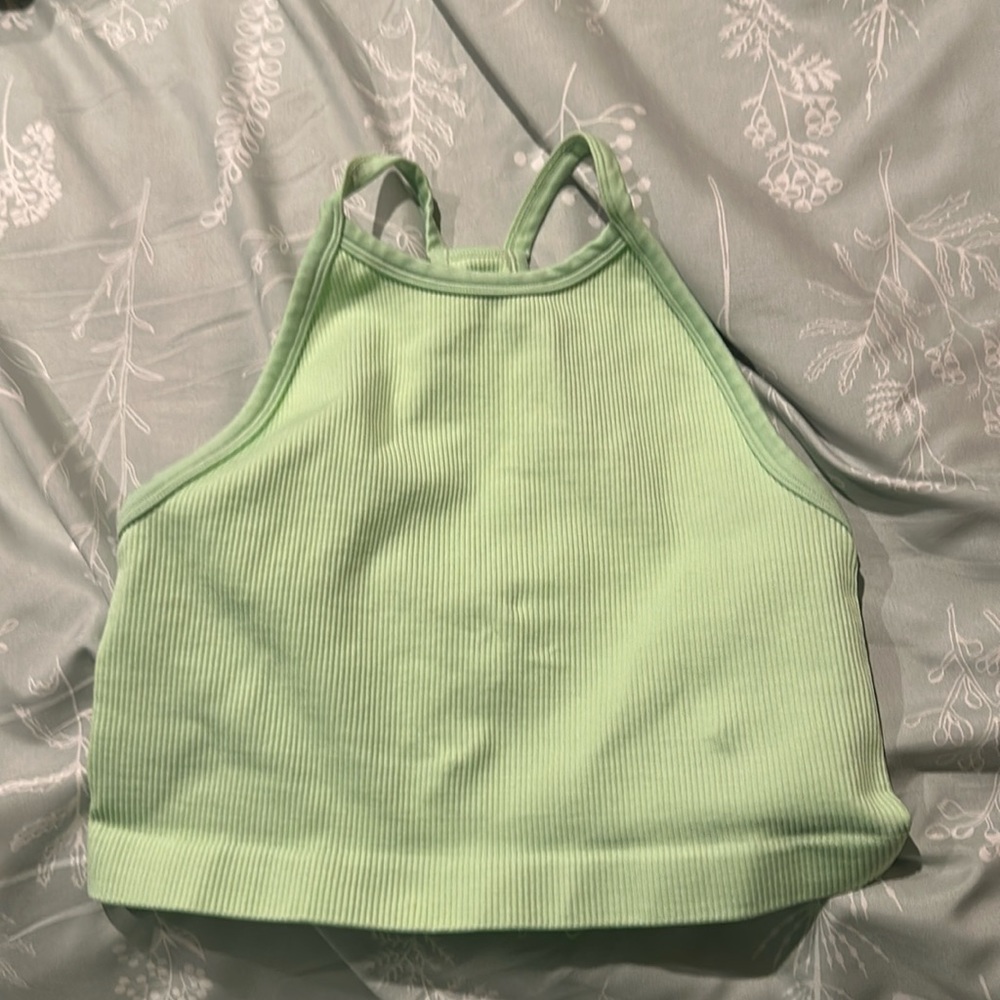 ARITZIA TNA CROP GREEN XSMALL